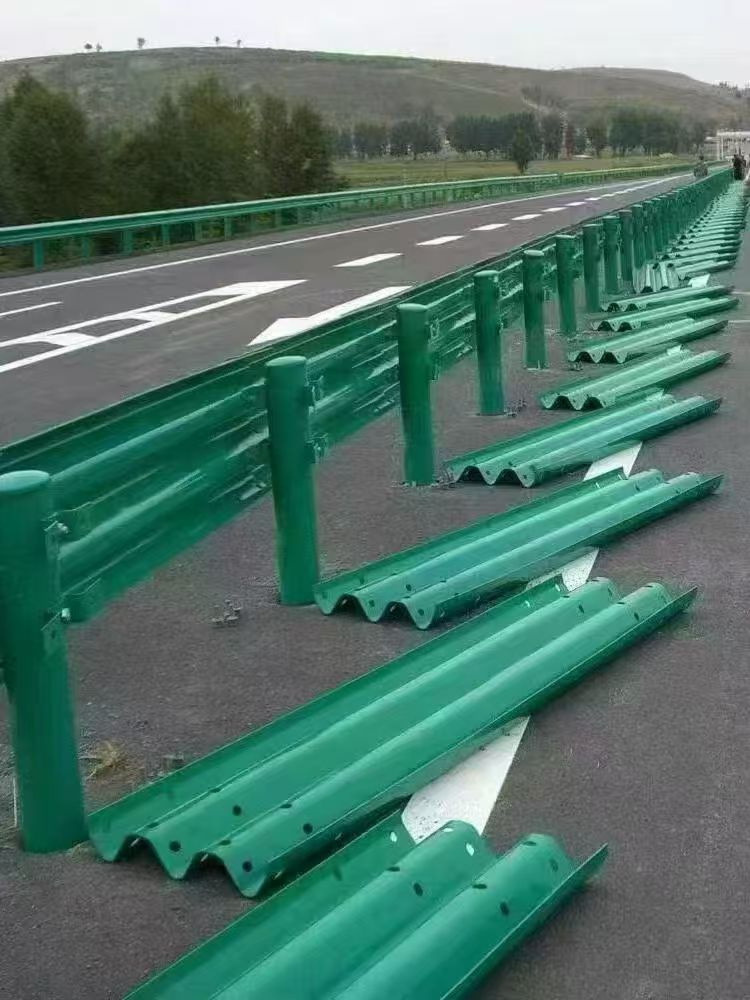 阜新波形护栏